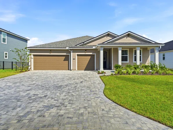 136 Holly Creek Dr, Saint Johns, FL 32259