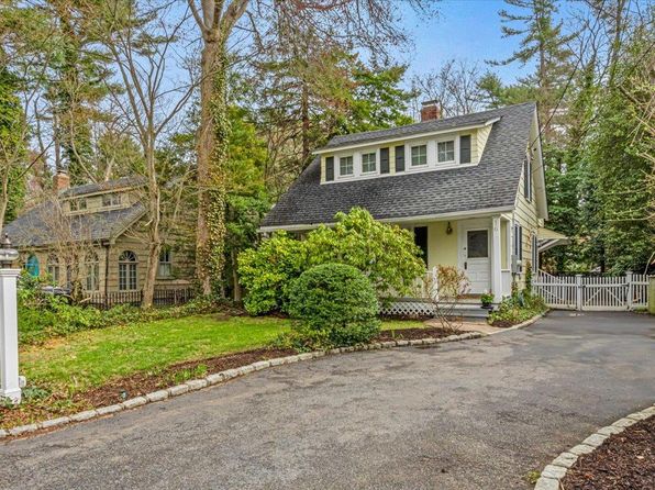 16 Egypt Ln