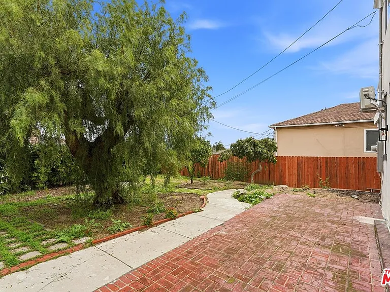 5452 Harcross Dr — Photo 52