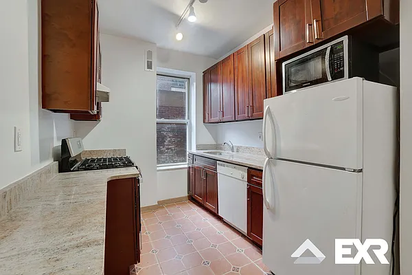 Rented by EXR | media 2