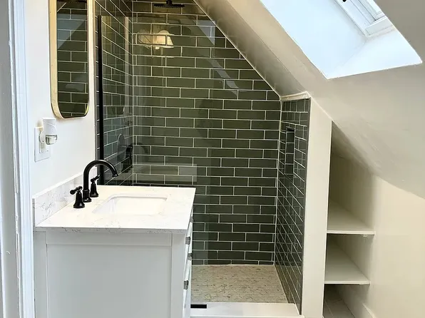 14 Victory Rd Floor 2, Dorchester, MA 02122