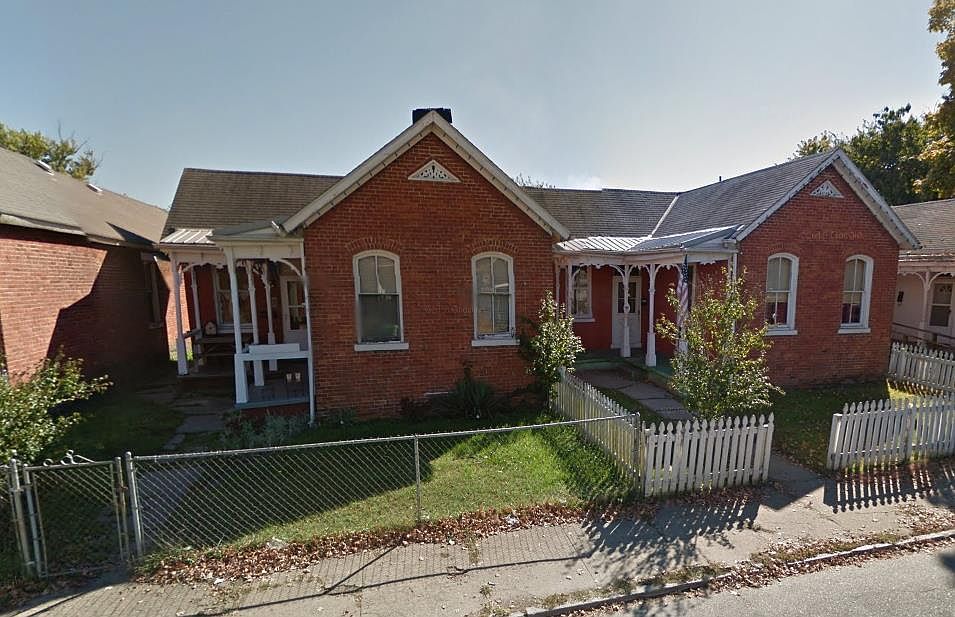 2nd image of 384 E 2nd St
