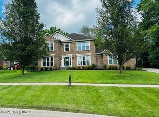 9511 Holiday Dr, Louisville, KY