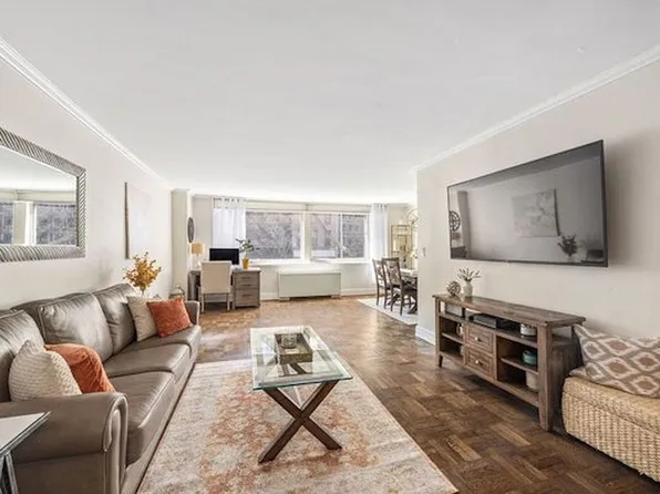 301 E 78th St APT 2E, Manhattan, NY 10075