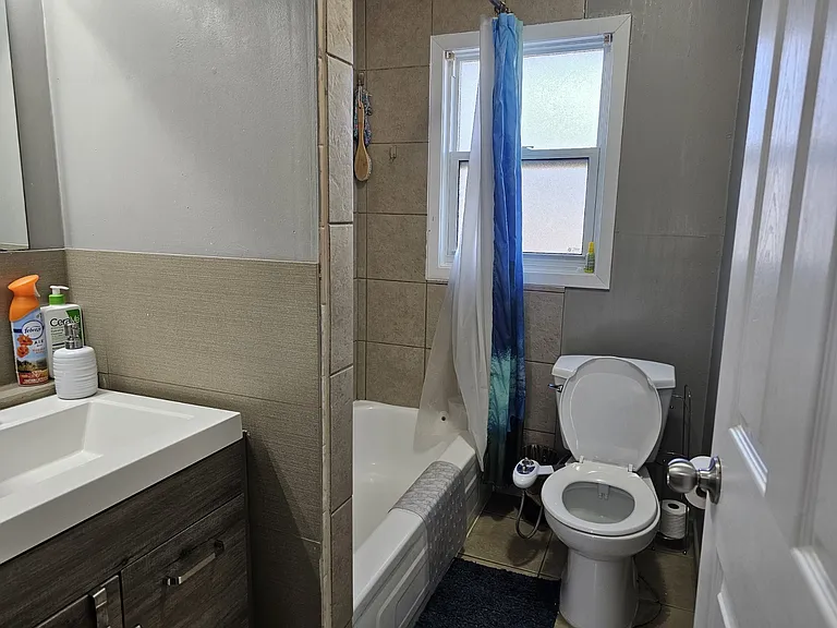 429 Partington Ave — Photo 9