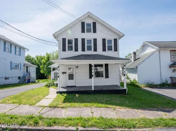 9 Atlantic Ave, Edwardsville, PA 18704