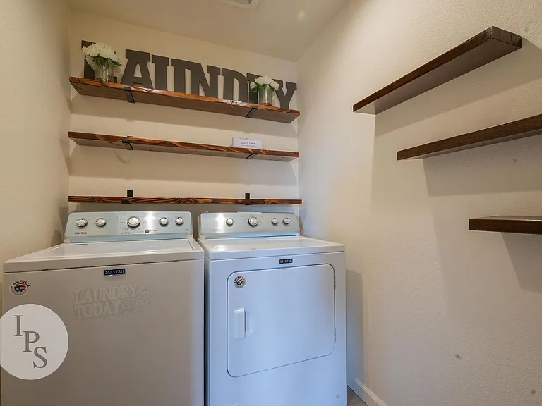6052 E Bishop Ln — Photo 18