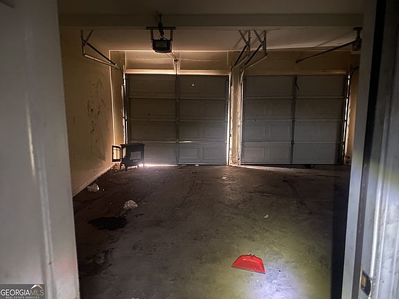 5th image of 211 Millstream Rdg