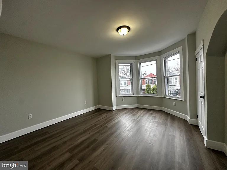 5729 Pine St #2 — Photo 13