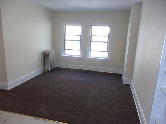3rd image of 197 North St APT D3