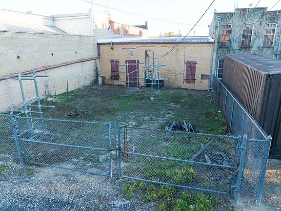 4 Arial Back Of Store 2