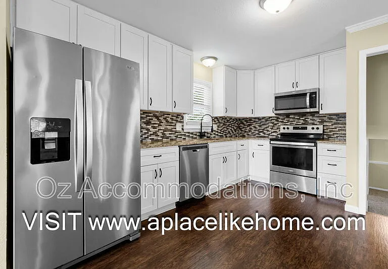 9514 Glenwood St — Photo 10