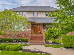 8224 W Mulligan Ln, Columbus, IN 47201