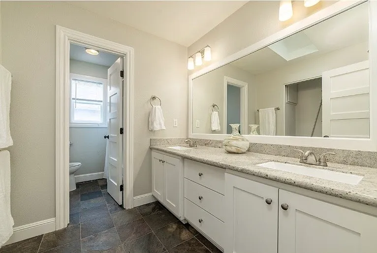 1449 SW Montgomery St #2 — Photo 5