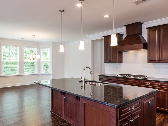 5th image of 1410 Grangerford Ct