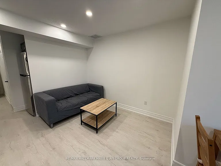 34 Cypress Ct #BASEMENT — Photo 11
