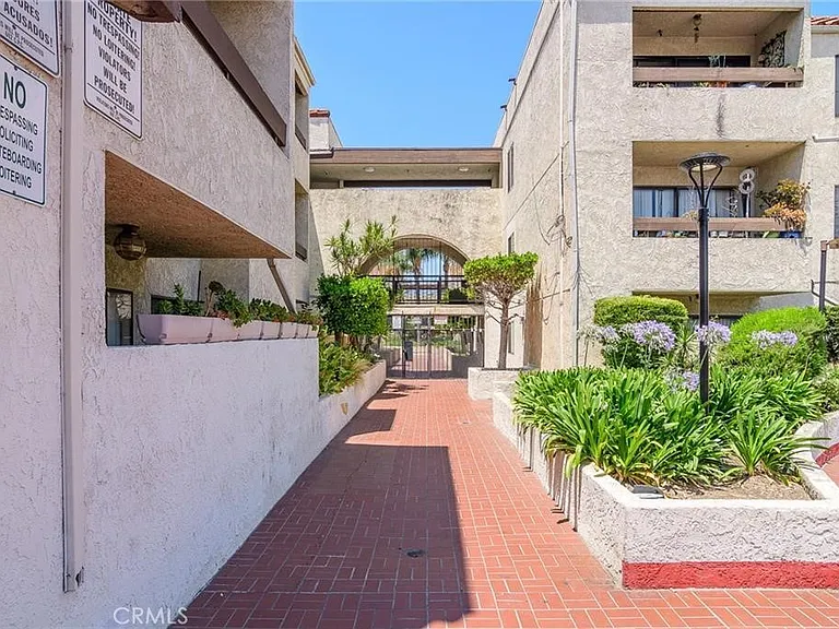 700 W 3rd St #B206 — Photo 9