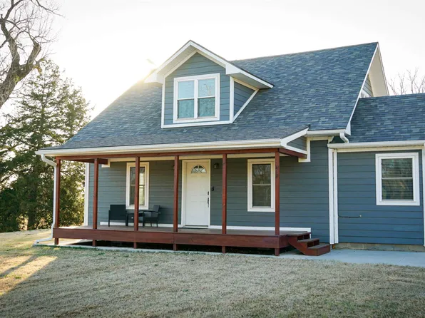 419 Walnut St, Heizer, KS 67530