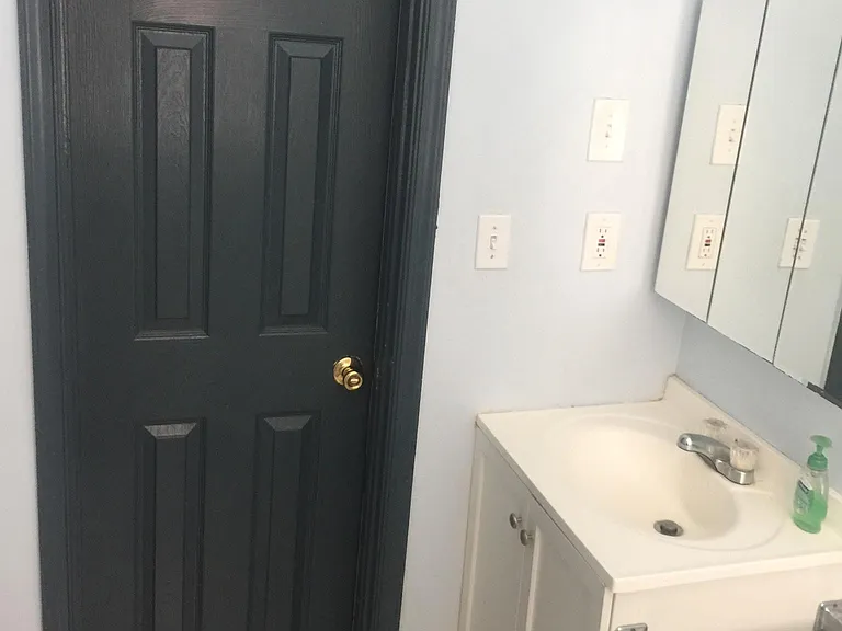 520 Kenyon St NW — Photo 9
