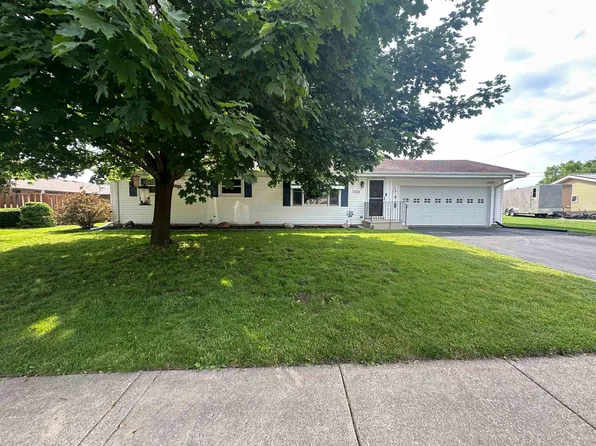 506 E Forest St, Black Creek, WI 54106