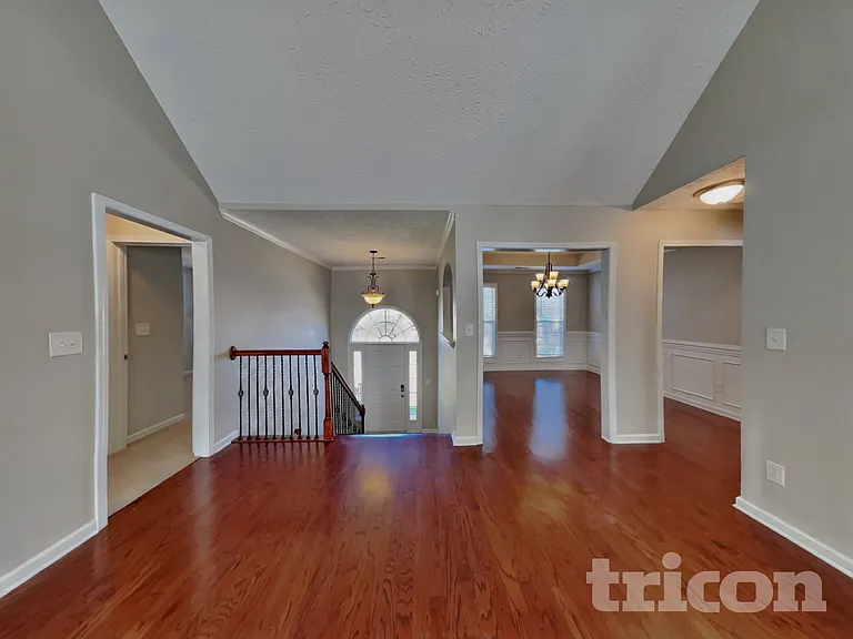 3479 Melrose Dr — Photo 3