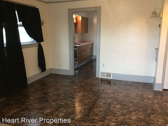 3rd image of 346 1st St W