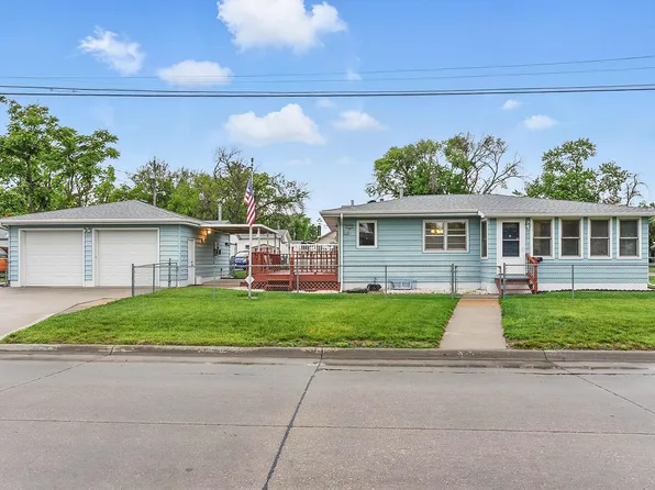 920 N 31st St, Council Bluffs, IA 51501