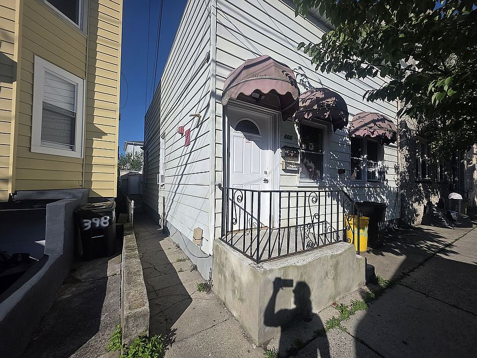 1st image of 400 Cliff St