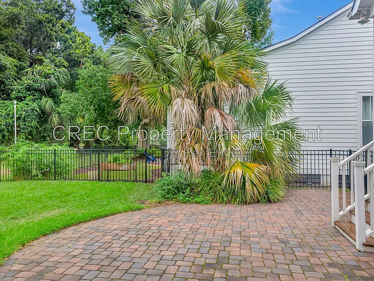1071 Barfield St — Photo 35