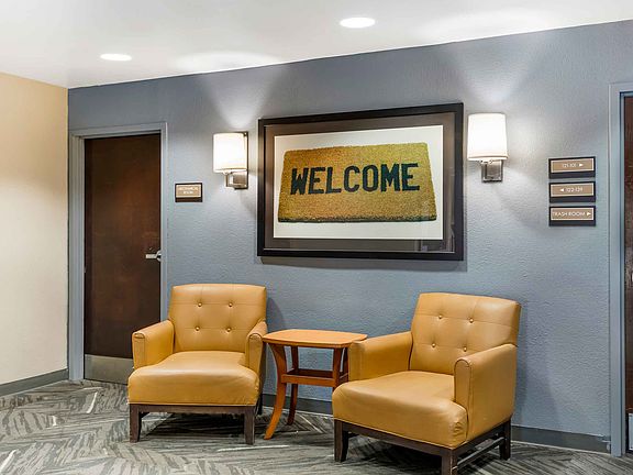 Lobby and Guest Check-in