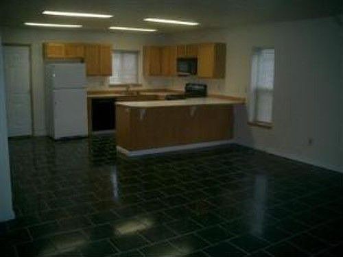 2nd image of 18262 Blueberry Ln SE