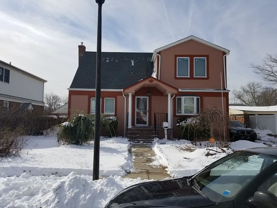 1st image of 15 Monaco Ave