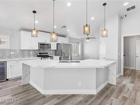 7852 Whitlocks Mill Ave, Las Vegas, NV 89147