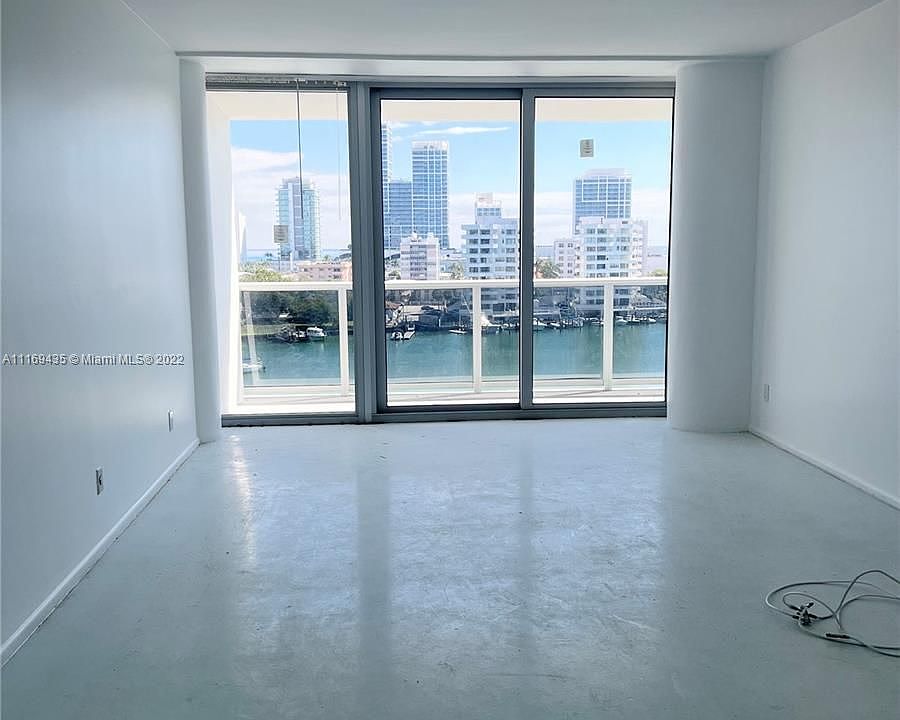 1st image of 900 Bay Dr APT 722
