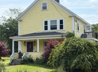 588 W Hartford Ave APT B, Uxbridge, MA 01569