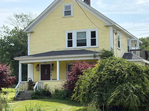 588 W Hartford Ave APT B, Uxbridge, MA 01569