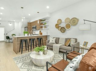 7433 4th Ave NE #B, Seattle, WA 98115