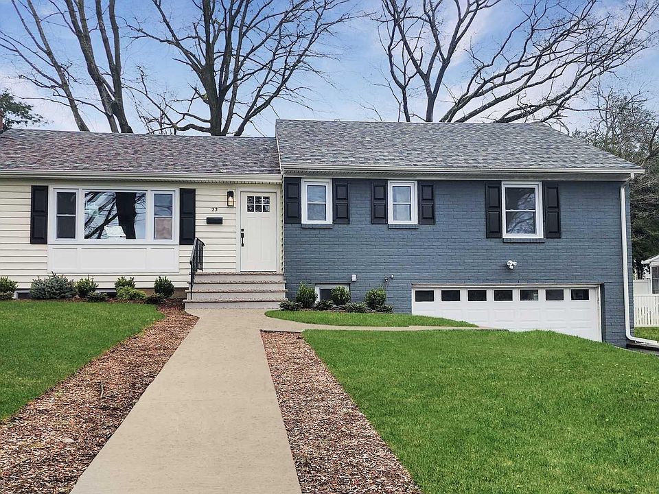 1st image of 22 Buckingham Dr