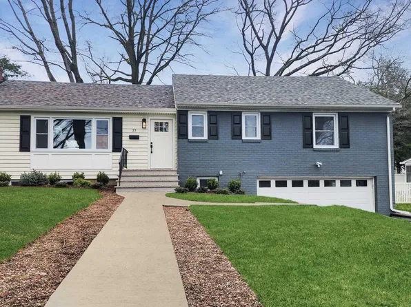 22 Buckingham Dr, Ramsey, NJ 07446