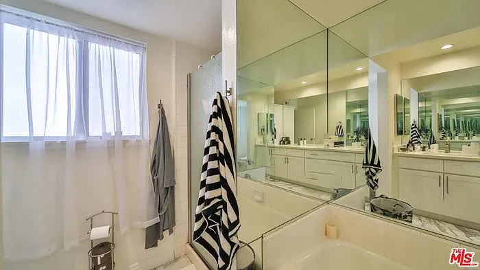 4675 Willis Ave #105 — Photo 15