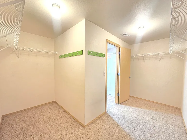 7008 S Lucas St — Photo 15