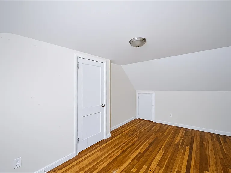 52 Common St #52 — Photo 20