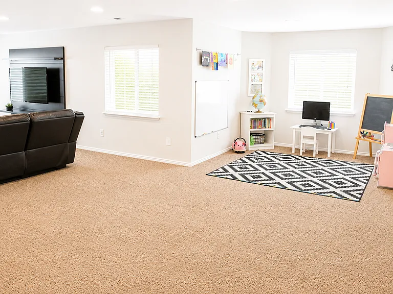 4457 N Briarwood Ln — Photo 9