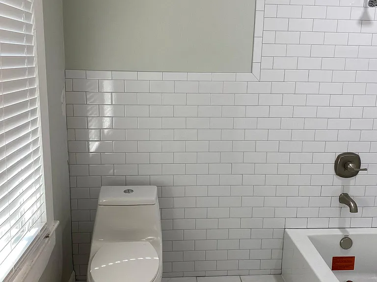 2560 S University Dr — Photo 6
