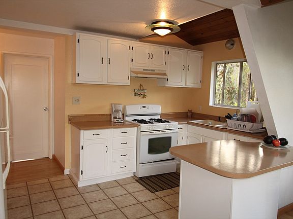 3rd image of 13-3470 Nohea St