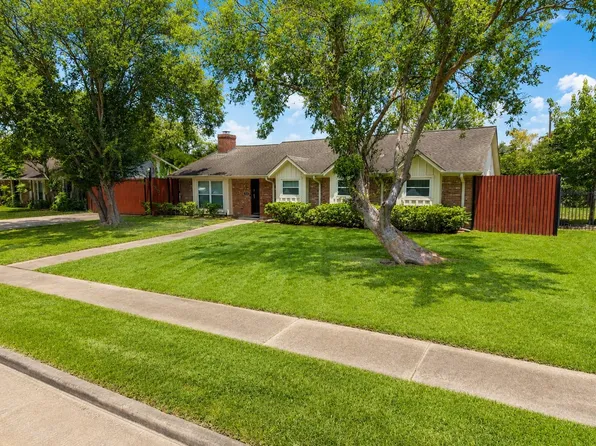 7718 Hiawatha Dr, Houston, TX 77036
