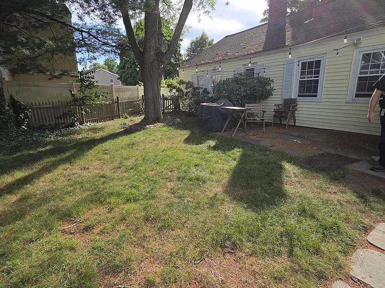 592 Saw Mill Brook Pkwy #592 — Photo 14