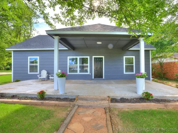 510 S Madison Ave, Wagoner, OK 74467