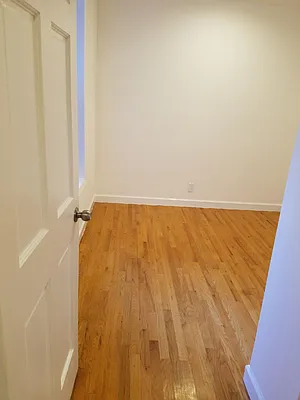 Rented by Skyline Realty LLC II | media 6