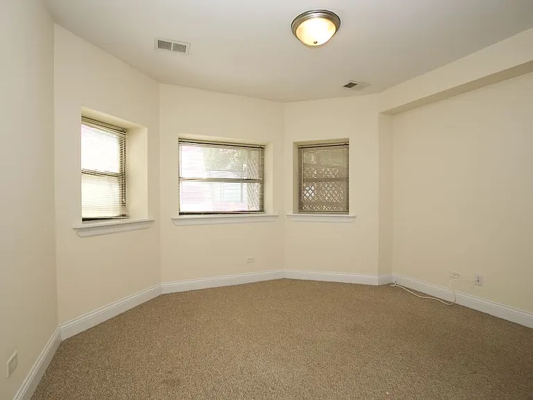 2834 N Albany Ave #6H — Photo 9